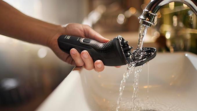 Philips Norelco Shaver 2400 Series, Wet and Dry Electric Shaver, Pop-up Trimmer, P-Cap, Deep Black, Model X3001/90