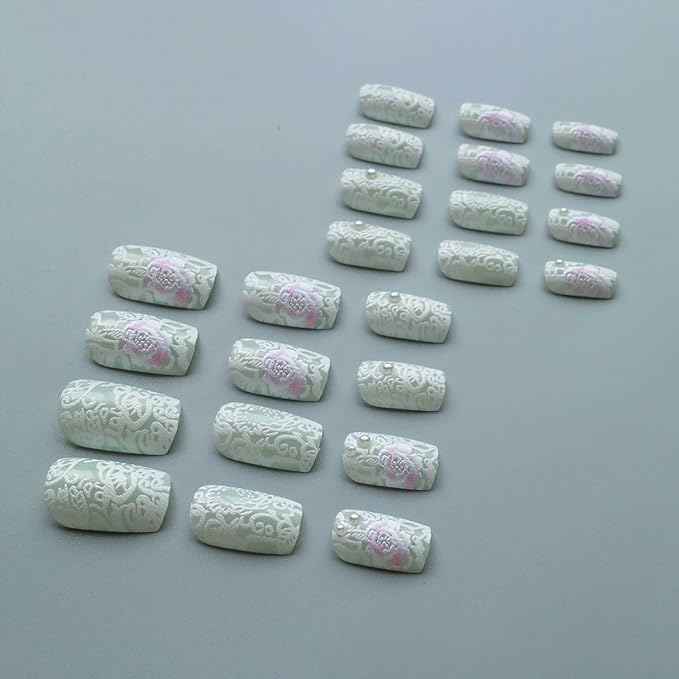 24Pcs White Flower Press on Nails Medium Square Fake Nails with 3D Pearl Design Spring False Nails Full Cover Artificial Glue on Nails Cute Stick on Nails Glitter Nail Supplies for Women DIY Manicure