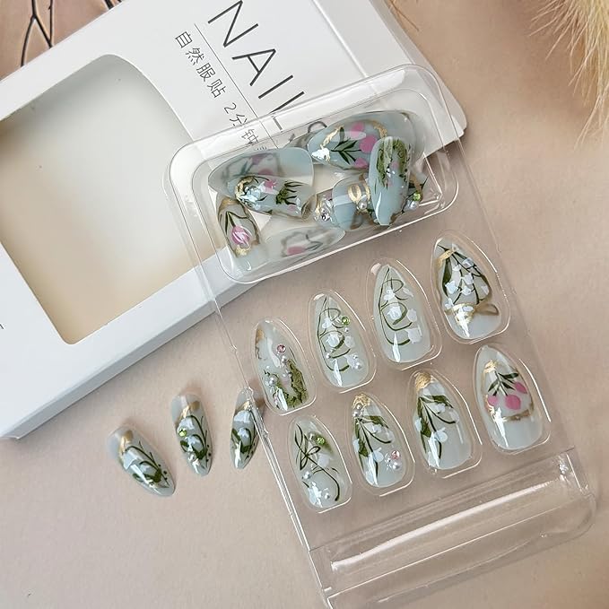 24Pcs Flower Press on Nails Medium Almond Fake Nails Green Leaf with White Flower Design Gilding Full Cover Artificial Glue on Nails Handmade False Nails Spring Summer Stick on Nails for Women DIY