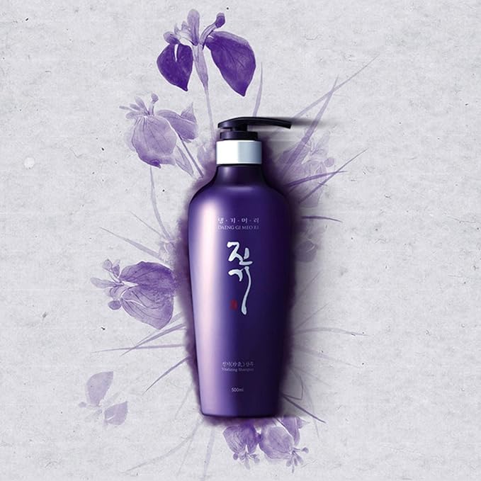 Daeng Gi Meo Ri- Jin Gi Vitalizing Shampoo, 100% Domestic Oriental Herb, Providing Moisture to Frizzy and Split Hair, Smooth and Shiny Hair, 500ml