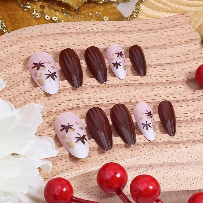 24Pcs Maple Leaf Press on Nails Short Fall Fake Nails Full Cover Brown Acrylic Nail Thanksgiving Press Ons Maple Leaves Glue on Nails Autumn False Nail Glossy Artificial Nail for Women DIY Manicure