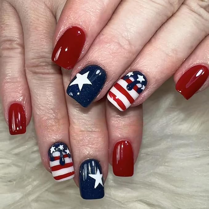 24Pcs Independence Day Press on Nails Short 4th of July Fake Nails American Flag Design Patriotic Glue on Nails Artificial Star False Nails Square Acrylic Nails Holiday Stick on Nails for Women Girls