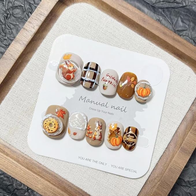 10Pcs Thanksgiving Press on Nails Petite Short Maple Leaf Fake Nails 3D Cute Squirrel with Pumpkin Design Fall Glue on Nail Full Cover Artificial Autumn False Nails for Women Holiday Acrylic Manicure