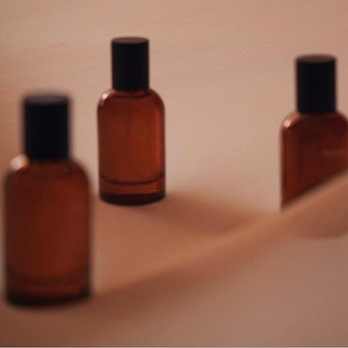 Aesop Rōzu Eau de Parfum | Rose, Shiso, and Guaiacwood Scent | Floral, Green, and Woody Aroma | Unisex | 1.6 fl oz