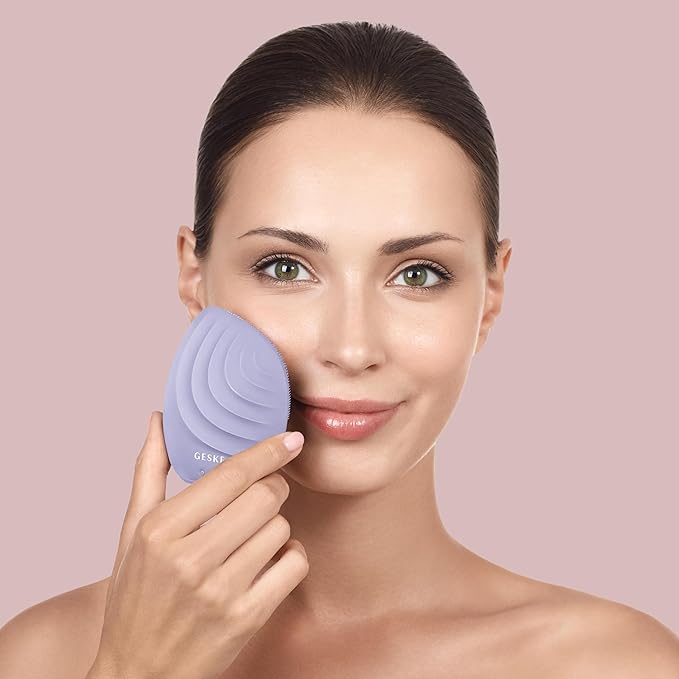 GESKE SmartAppGuided™ Sonic Facial Brush 5 in 1 | Vibrating Electric Facial Cleansing Brush | Soft Silicone Brush | Professional Facial Cleanser | Skin Cleanser & Exfoliator | Face Massager