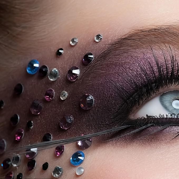 975Pcs Face Gems Hair Gems, Self-Adhesive Face Jewels Eye Jewels Rhinestones 3/4/5/6 mm DIY Face Gems Stick on, Hair Body Rhinestones Gems Crystals Pearls for Face Makeup, Crafts (gem_Color)