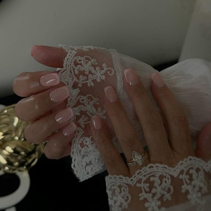 30Pcs Pink French Tip Press on Nails Short Square Nails Press ons, Short Fake Nails Coffin Acrylic French Glue on Nail False Nail for Women Natural15 Sizes