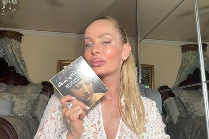 Grunge Factory® Posh Palette, Professional Makeup Set with Blush, Contour, Highlight Powders, Colors of Italy Collection, All-in-One Luxury Cosmetic Palette