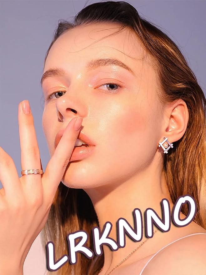 Almond Press on Nails Medium White French Tip Nails Press ons with Gold Lines Design Nude Pink Fake Nails Glossy Artificial Acrylic Nails Almond Nails Tips Full Cover Glue on Nails 24Pcs