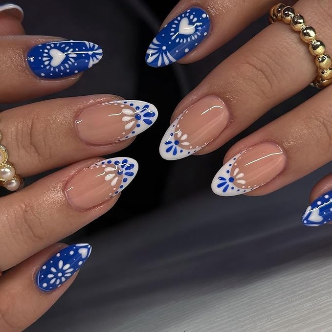 Blue French Tips Press On Nails Short Almond, Flower Heart Sticke On Nails, Designer Reusable Acrylic Nails Press Ons, Fake Nails With Glue On Nails, Daily Wea False Nails For Women
