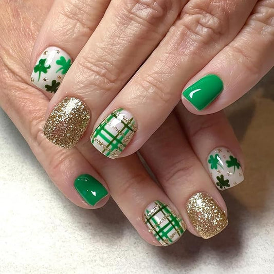 24Pcs St. Patrick's Day Press on Nails Short Square Fake Nails Green Shamrock Design Gold Glitter Artificial Nails Full Cover Glue on Nails Irish False Nails Stick on Nails for Women Acrylic Nails