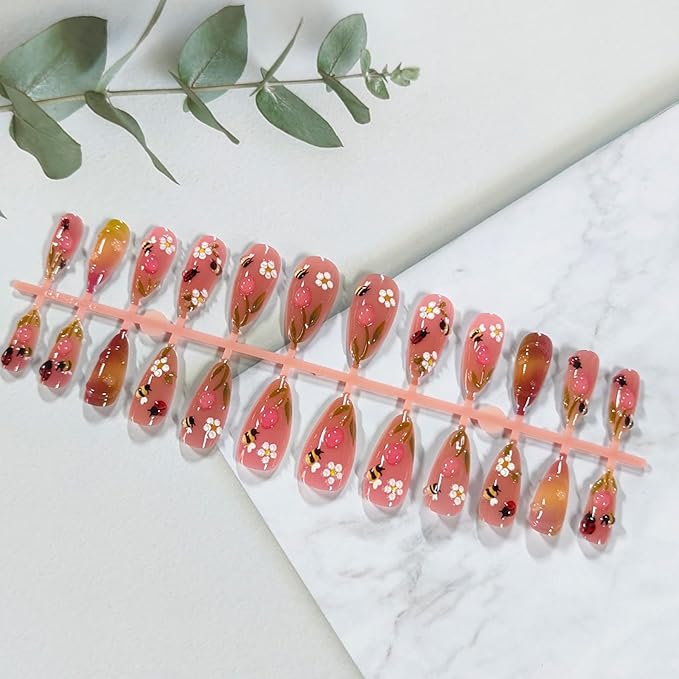 24Pcs Handmade Press on Nails Medium Almond Fake Nails with 3D Flower Bee Ladybug Designs Acrylic Nail Tips Cute Summer False Nail Artificial Glue on Nails Stick on Fingernails for Women