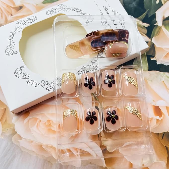 24Pcs Chrome Gold French Tip Press on Nails Short Square Fake Nails with 3D Leopard Print Flower Design Glossy Gilding Acrylic Nails Glue on Nails Coffin Nail Tips Full Cover False Nails for Women