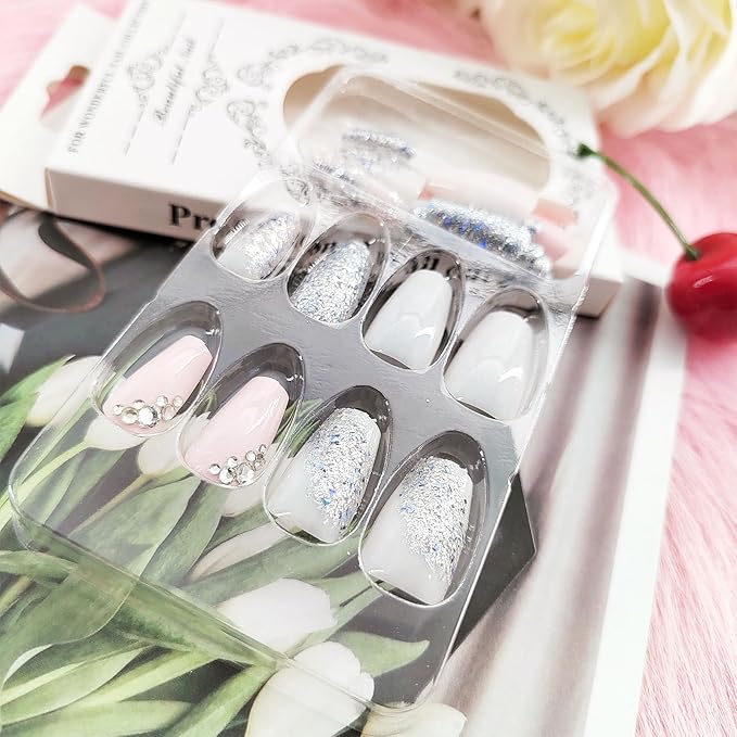 Press on Nails Coffin Short False Nails with Silver Glitter Design, White Silver Full Cover Fake Nails, Artificial Acrylic Glossy Stick on Nails for Women 24 Pcs