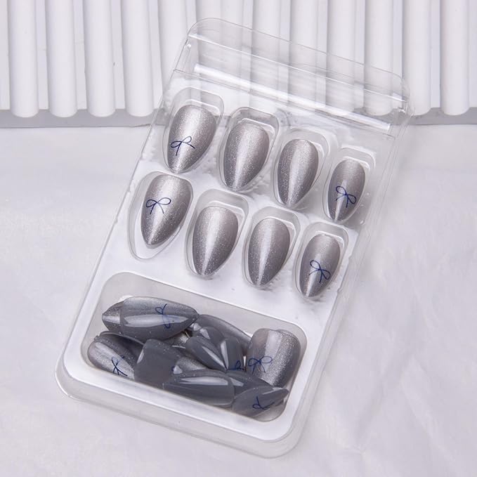 Silver Press on Nails Short Almond Fake Nails Cat Eye Acrylic Nails Glossy Shiny False Nails with Bow Artificial Nails Full Cover Glue on Nails for Women Girls Manicure Nails Decoration 24Pcs