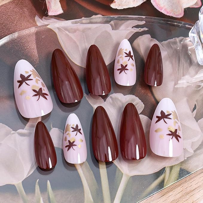 24Pcs Maple Leaf Press on Nails Short Fall Fake Nails Full Cover Brown Acrylic Nail Thanksgiving Press Ons Maple Leaves Glue on Nails Autumn False Nail Glossy Artificial Nail for Women DIY Manicure