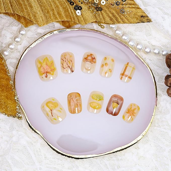 30Pcs Fall Press on Nails Short Square Fake Nails 3D Maple Leaf Glue on Nails Autumn Leaves Pinecone Design Thanksgiving False Nails Fall Artificial Acrylic Nail for Women DIY Holiday Manicure