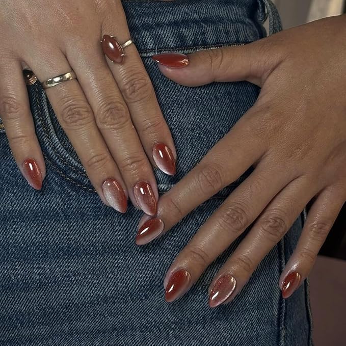 KQueenest Press On Nails Short - Light Brown Press On Nails Almond Shape, Glitter Cat Eye Fake Nails with Nail Glue, Reusable Cute Gel Glue On Nails with Color-Shifting Glow, Fall Caramel, 30 Pcs