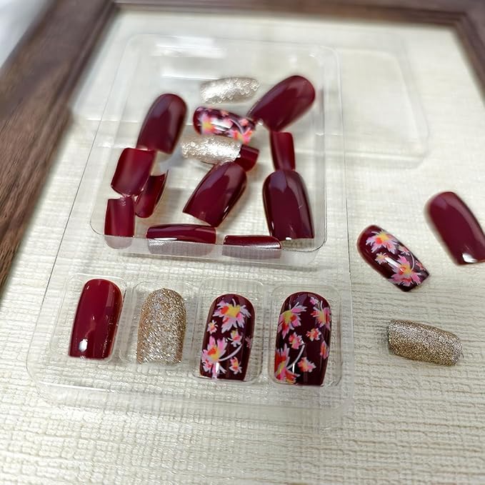 24Pcs Fall Maple Leaves Fake Nails Dark Red Press on Nails Medium Square Autumn Glue on Nails Full Cover Glitter Gold Maple Leaf Nail Designs Glossy Artificial Acrylic Nails for Women DIY Manicure