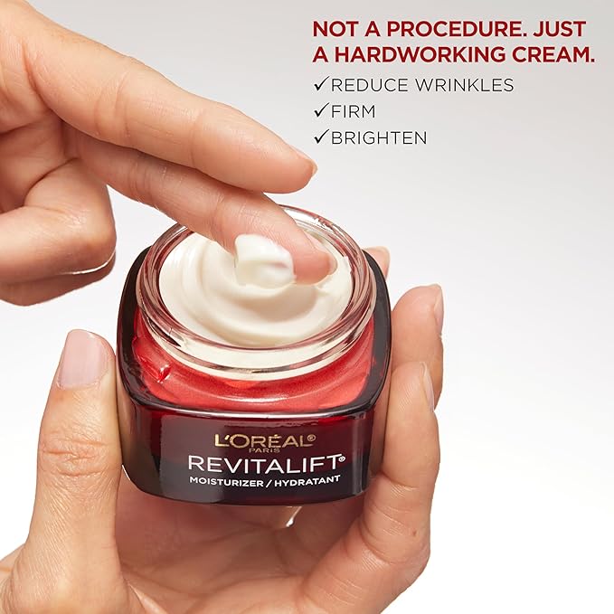 L'Oreal Paris Revitalift Triple Power Anti-Aging Face Moisturizer, Pro Retinol, Hyaluronic Acid & Vitamin C to Reduce Wrinkles, Firm & Brighten Skin, 1.7 Oz