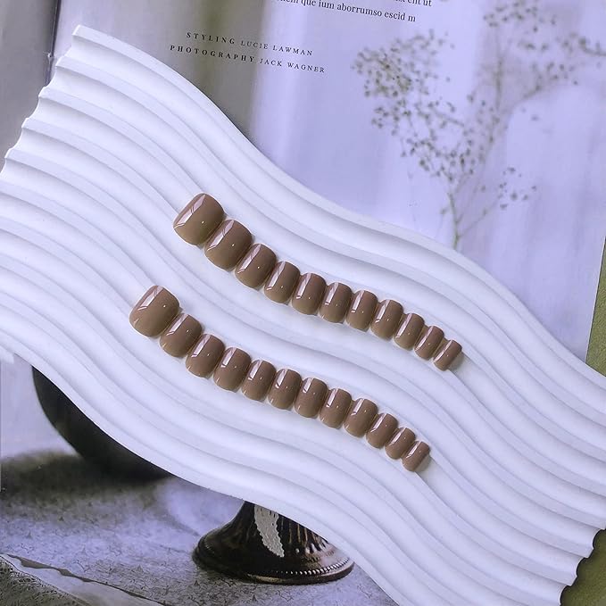 KQueenest Taupe Press on Nails Short Squoval Solid Color Glue on Nails Short Fit & Natural Small Gel Fake Nails Press on Reusable Acrylic Nails Set in 24 Pcs