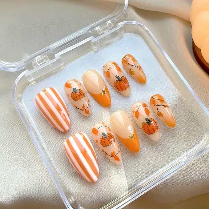 30Pcs Thanksgiving Press on Nails Medium Almond Fake Nails with Cute Pumpkin Design Fall French Nails Orange Stripes Autumn Leaves False Nail Pearl Star Artificial Glue on Nail for Women