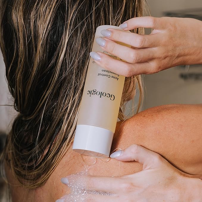 Geologie Acne Control Body Wash | Exfoliating AHA + BHA Cleanser for Men & Women | Reduces Bacne & Body Breakouts | Salicylic Acid + Glycolic Acid | 8.4 Fl Oz