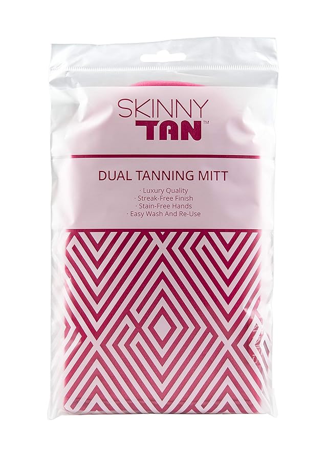 Skinny Tan Pink Velvet Tanning Mitt - Velvety Soft Luxe Texture - Waterproof Lining to Keep Hands Stain Free - Smooth for Flawless Finish - Long-Lasting and Machine Washable - 1 pc Applicator