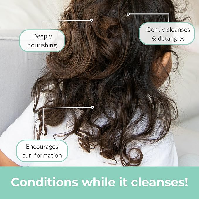 Love Ur Curls Kids - LUCK 2 in 1 Shampoo and Conditioner, Fragrance Free, Pediatrician Approved, Gentle Tear Free Unscented Formula, Easy to Detangle Curls, Sulfate and Paraben Free, 300 mL