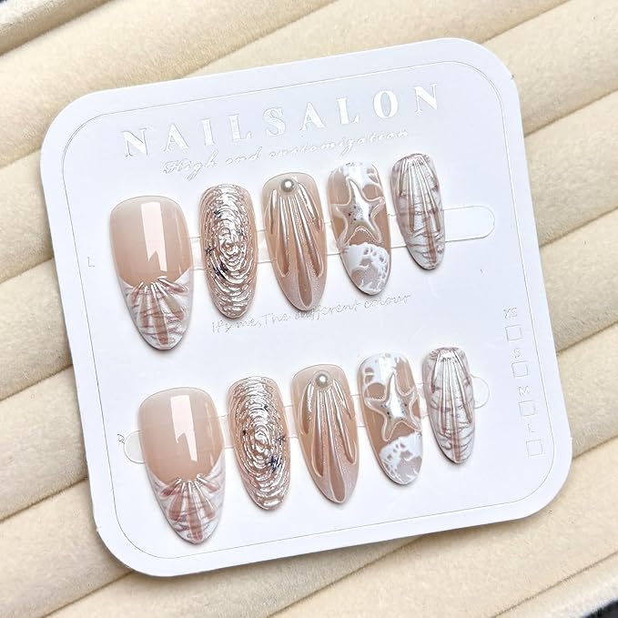 30Pcs Summer Shell Press on Nails Medium Almond Fake Nails with 3D Starfish Star Pearl Design White Brown French Tip Acrylic Nails False Nails Ombre Full Cover Stick on Nails for Manicure DIY