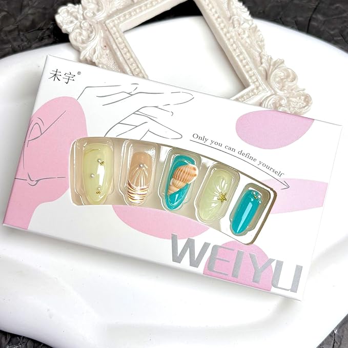 30Pcs Ocean Press on Nails Medium Almond Fake Nails with 3D Conch Pearl Shell Gold Starfish Design White Leopard French Tip Acrylic False Nails Summer Beach Vacation Stick on Nails for Women