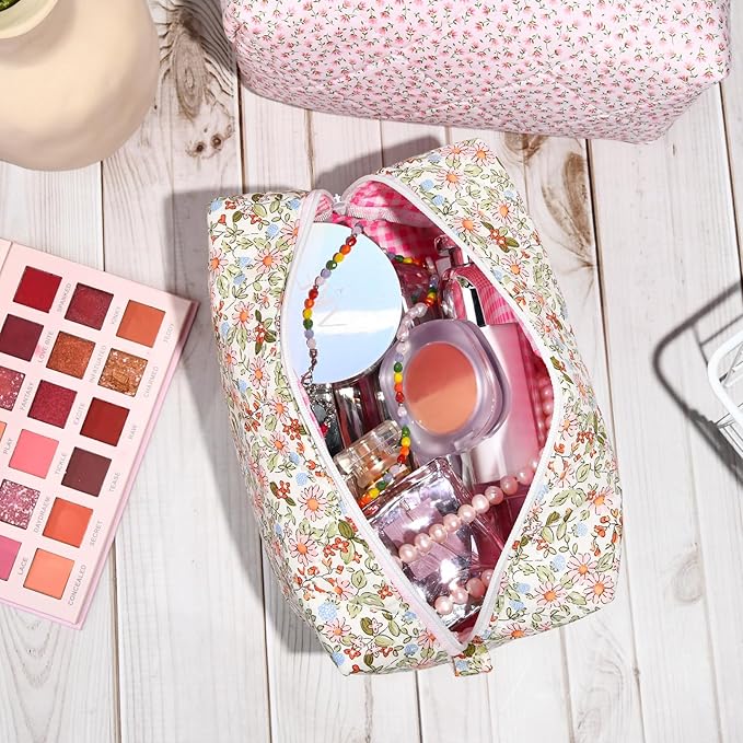 Soidram quilted makeup bag floral