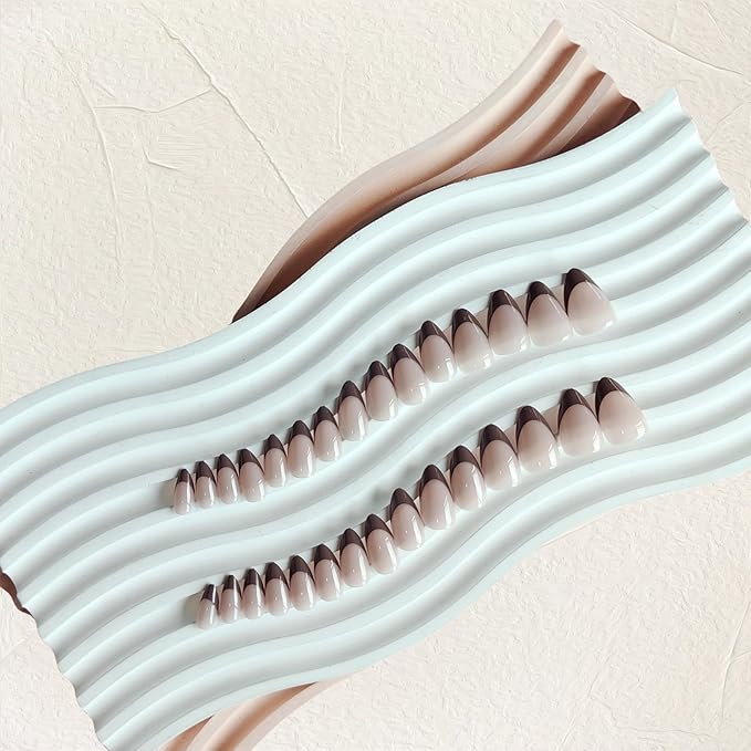 30Pcs Brown French Tip Press on Nails Short Almond Nails Press ons, Short Fake Nails Almond Shaped Acrylic French Glue on Nails False Nail for Women, Natural Stiletto Nail 15 Sizes