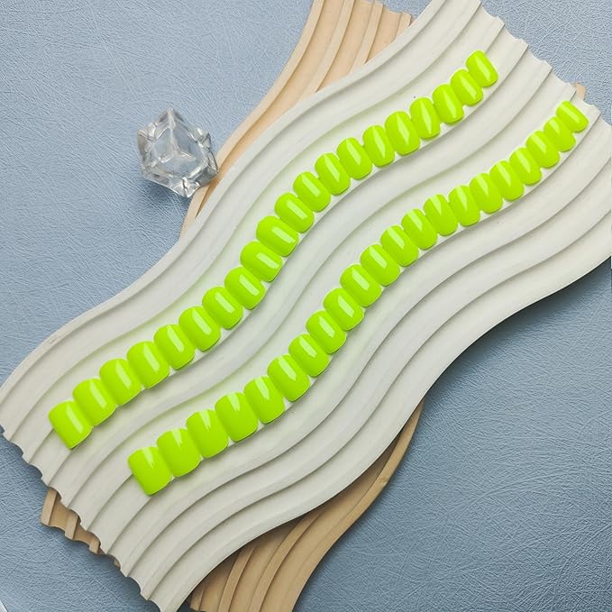 48Pcs Neon Green Press on Nails Short Square Fake Nails Neon Glue on Gel Nails Press ons Acrylic Stick on False Nails for Women Extra Short Nail Small Petite