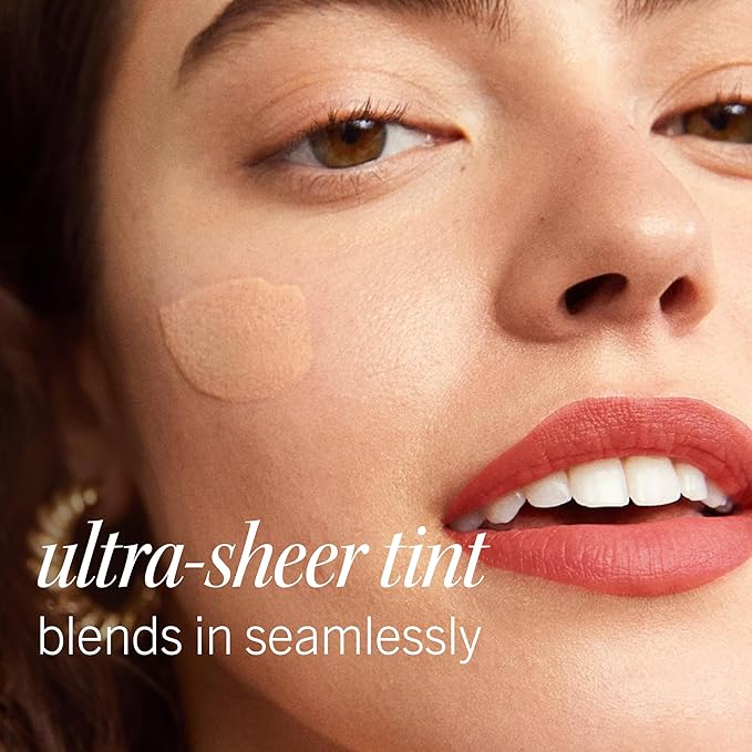 First Aid Beauty - Weightless Liquid Mineral Sunscreen with Zinc Oxide Broad Spectrum SPF 30, Luxuriously Light Ultra Sheer Tint for Everyday Use, Non-comedogenic, Safe for Sensitive Skin, 1.5 oz