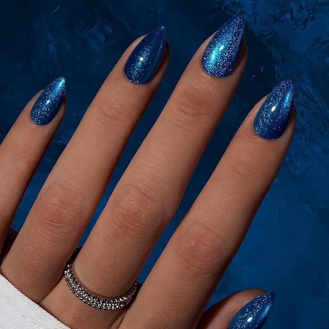 KQueenest Cat Eye Press On Nails Short, Acrylic Press On Nails Almond, Sparkle Vibrant Royal Blue Fake Nails With Glue, Recycled Soft Gel Glue On Nails for Woman, Long-Lasting Glitter Effect, 30 Pcs