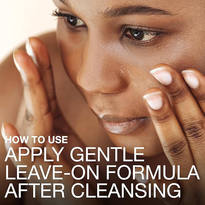 Neutrogena Stubborn Blackheads Daily Acne Facial Serum with Salicylic, Glycolic, Polyhydroxy & Mandelic Acids, Oil-Free Face Serum for Acne-Prone Skin to Help Clear Clogged Pores, 1 fl. oz