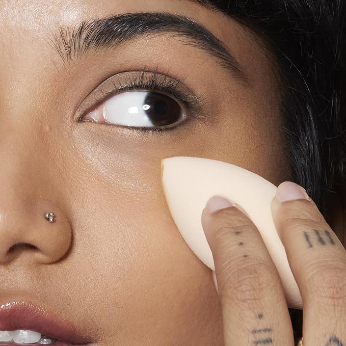 e.l.f. Camo Concealer Sponge, Makeup Sponge With Latex Free Foam & Dual-Pointed Ends For Blending, Vegan & Cruelty-Free