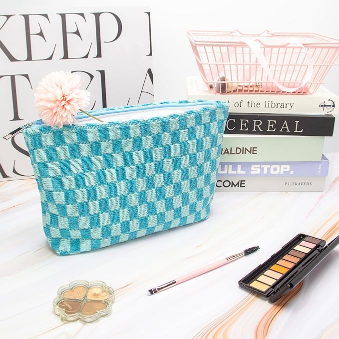 Pazimiik knitted checkered makeup bag