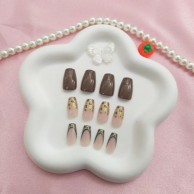 Fall Press On Nails Short Coffin Plastic False Nails 24Pcs Set with Golden Glitter Leopard Designs French Tip Glossy Glue On Nails Brown Nude Gold Almond Shape