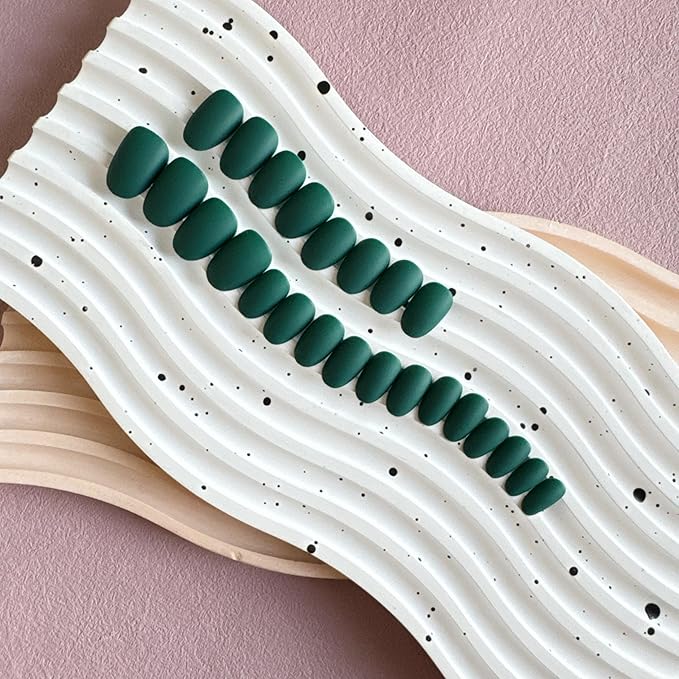 Matte Dark Green Press on Nails Short Almond Fake Nails Press ons, Thick Solid Color Glue on Nails Short False Nails, Medium Almond Nails Oval Round Shaped Nails for Women, Natural Acrylic Gel Nails