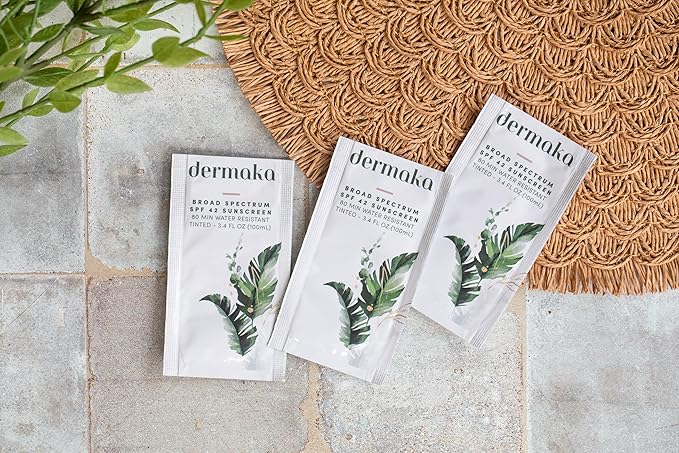 Mineral Tinted Sunscreen SPF 42 for Face – 5ml 25 Packets with Zinc Oxide & Titanium Dioxide – Water Resistant 80 Min – Moisturizes & Soothes – Beach Must Haves, Travel Essentials, Party Favor