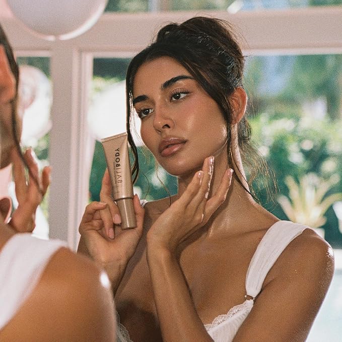 Bali Body Bronzing Serum | Hydrating with Hyaluronic Acid & Vitamin E | Anti-Aging Skin Bronzing Serum for Face | Lightweight, Non-Greasy, Buildable Skin Tint | Cruelty-Free (30 ml / 1.01 fl oz)