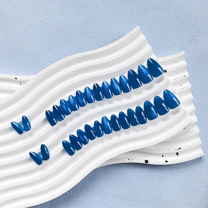 KQueenest Cat Eye Press On Nails Short, Acrylic Press On Nails Almond, Sparkle Vibrant Royal Blue Fake Nails With Glue, Recycled Soft Gel Glue On Nails for Woman, Long-Lasting Glitter Effect, 30 Pcs